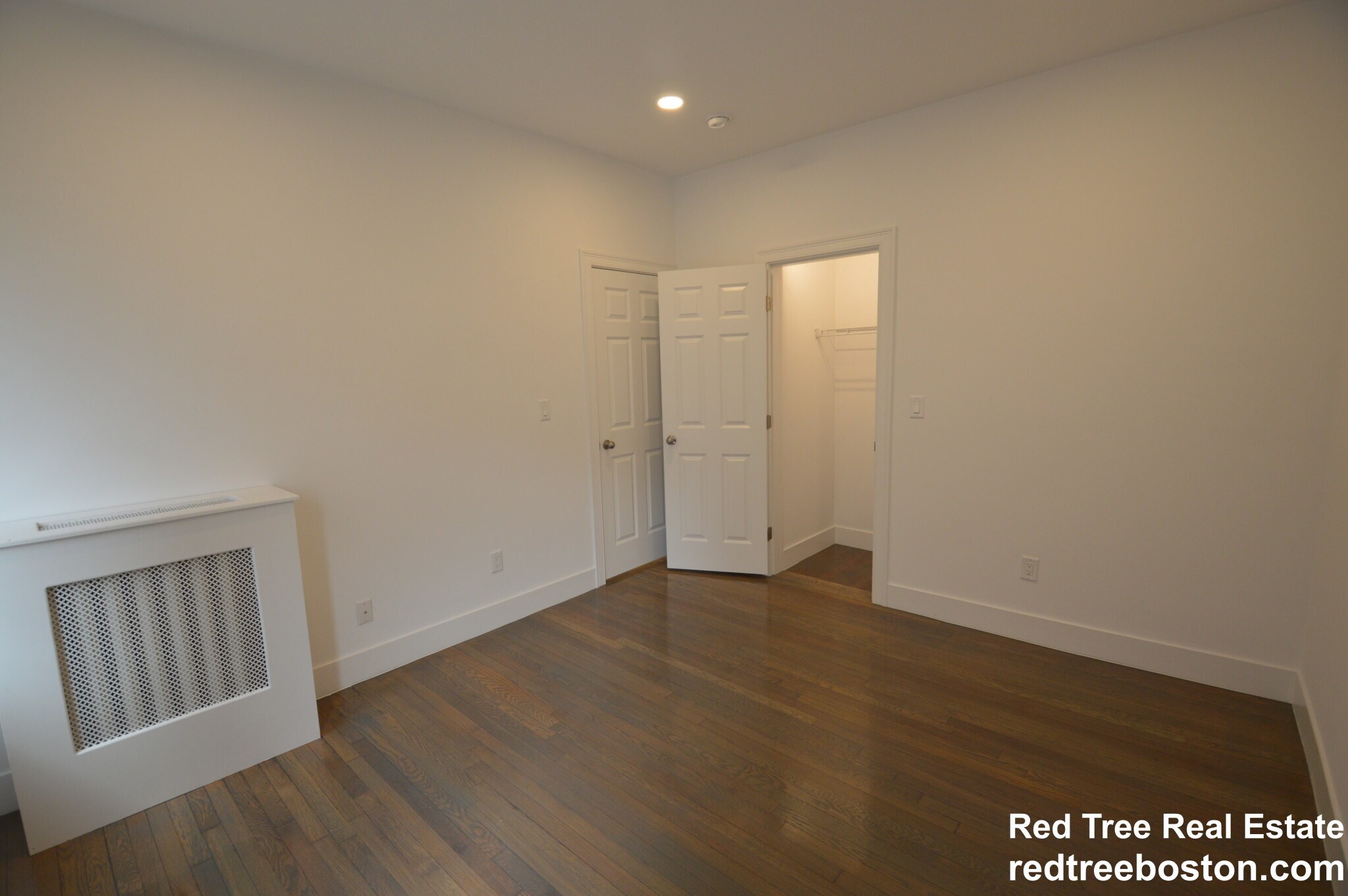 Building Photo - 11 Queensberry St