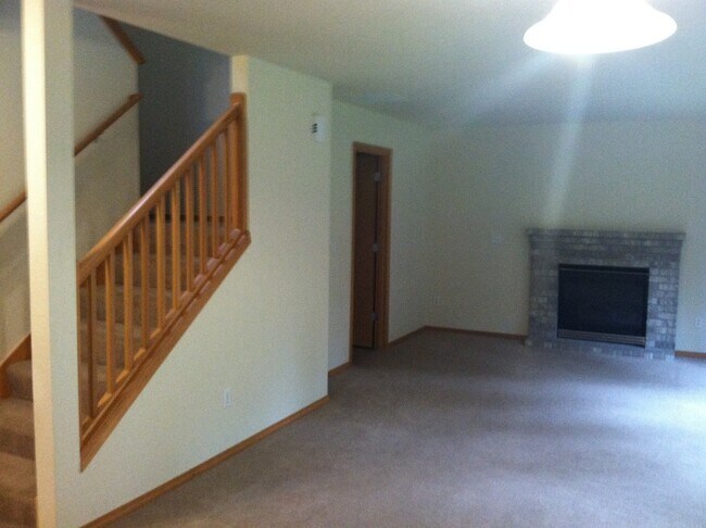 Building Photo - 4736 Kapalea Way SE