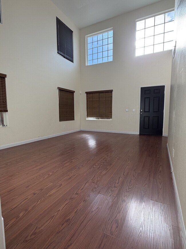 Building Photo - 10755 Arabian Ct