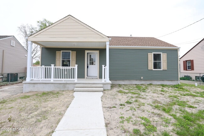 Primary Photo - 602 Chestnut St