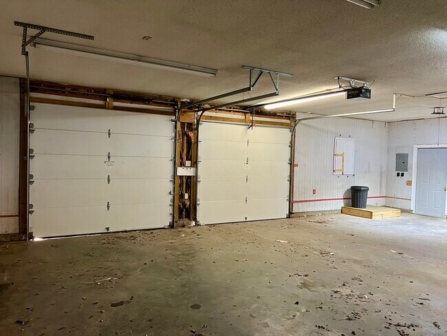 Building Photo - 9532 Harwood Ln