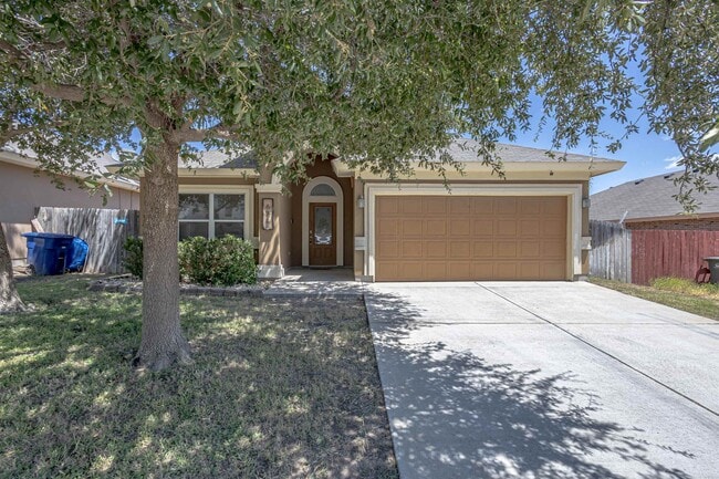Primary Photo - 618 Crackle Grove Dr