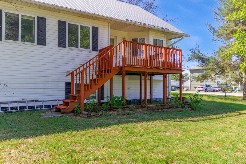 Building Photo - 707 E Brick St