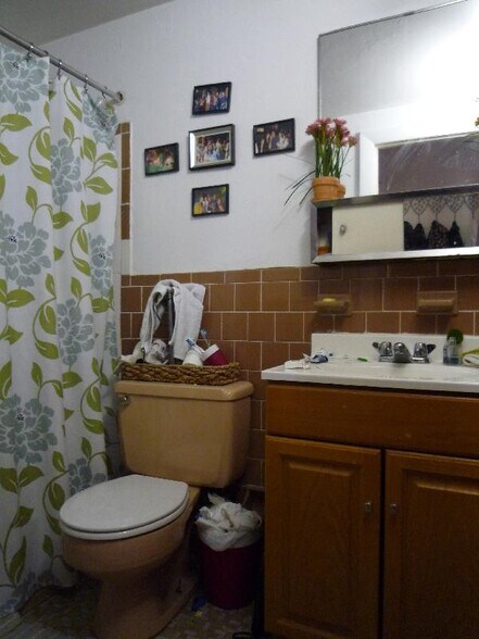 Building Photo - 33 Lancaster Terrace