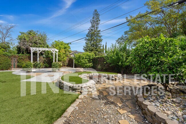 Building Photo - 5021 Priscilla Ln