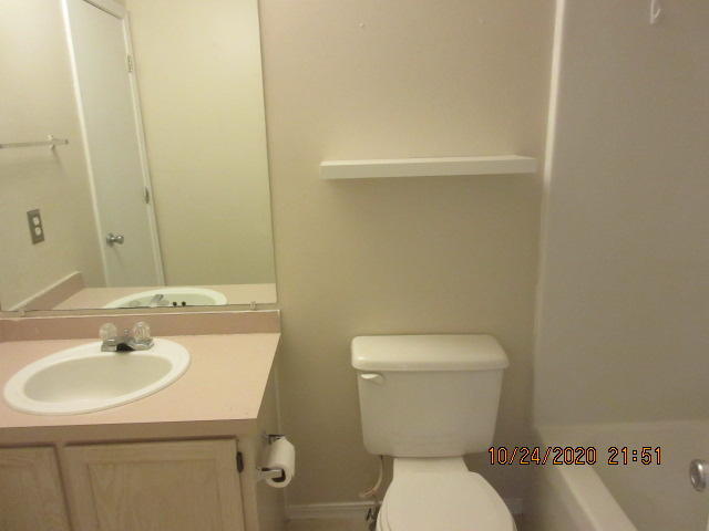 Building Photo - 1833 Whispering Oaks Ln