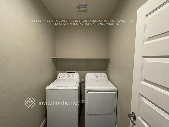 Building Photo - 18948 W Reade Ave