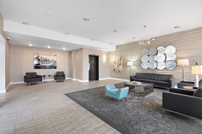 Building Photo - 464 Gorge Rd