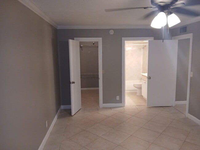 Building Photo - 522 Trace Cir