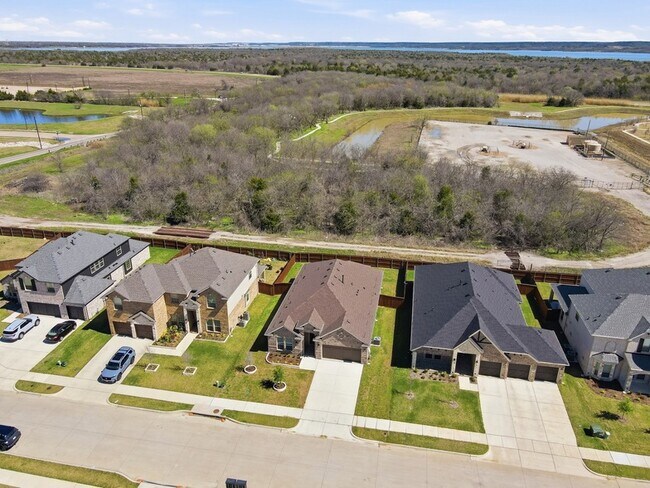 Building Photo - 7016 Capanna Trl