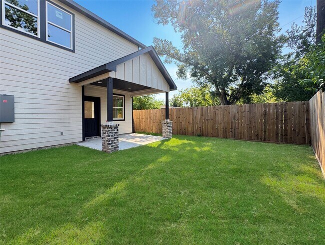 Building Photo - 5427 Bellfort Ct