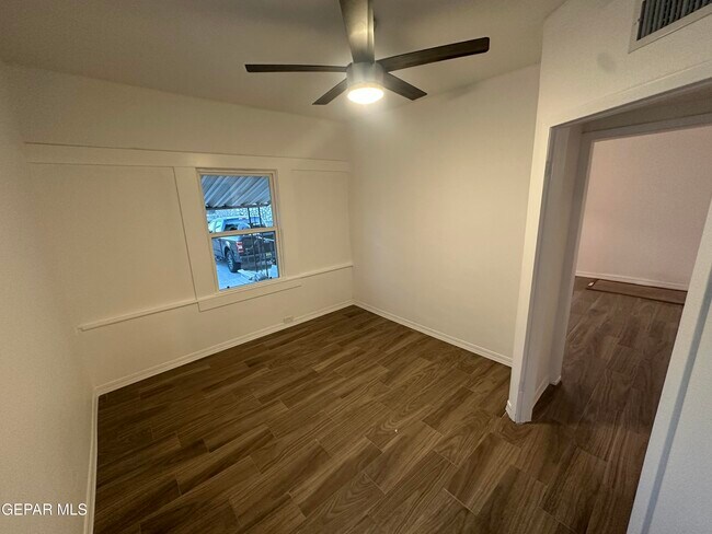 Building Photo - 3814 Hueco Ave