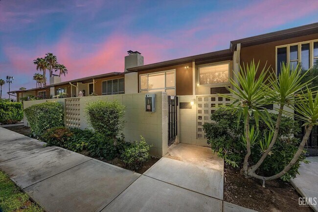 Building Photo - 3901 Union Ave