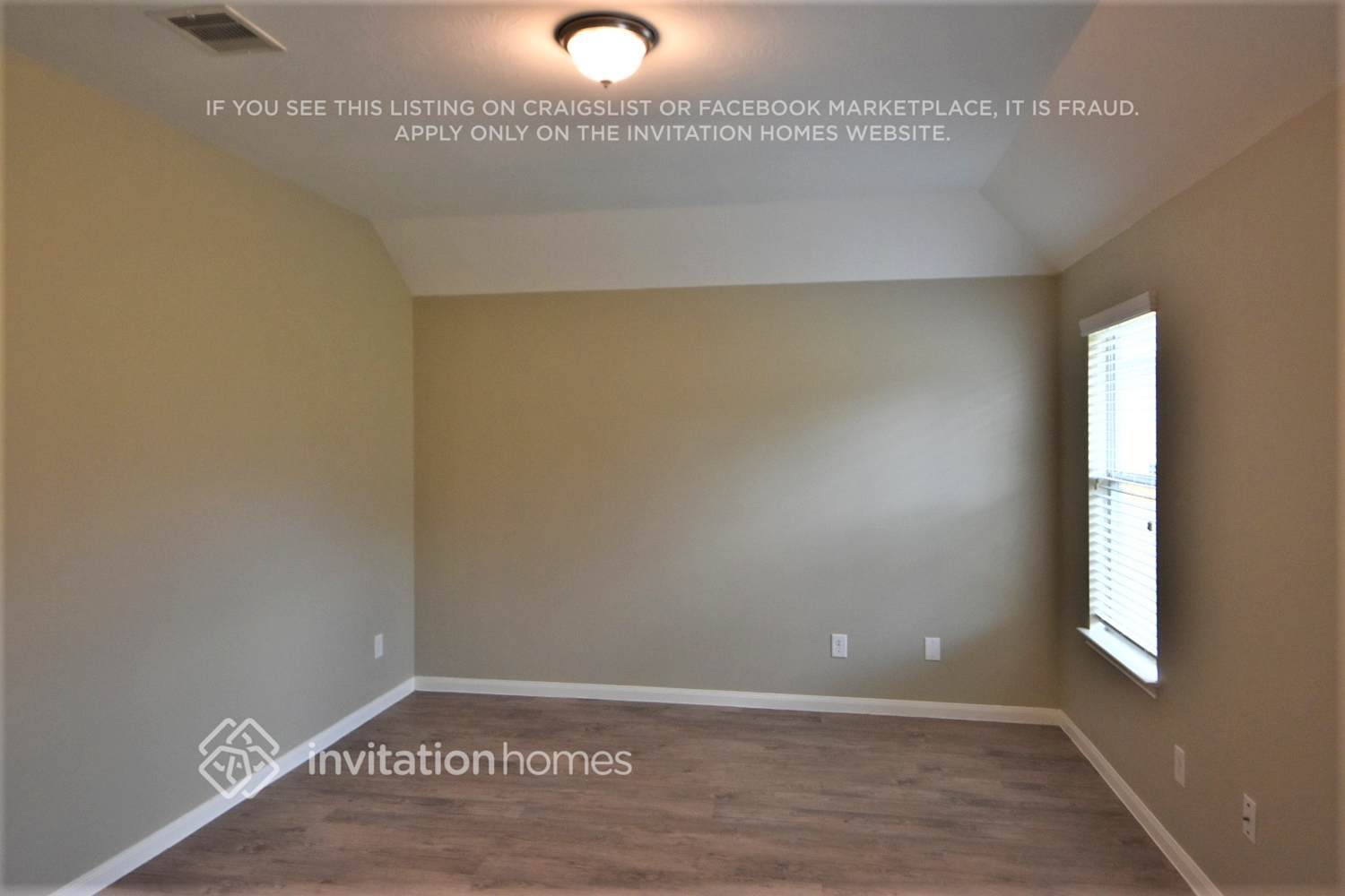 Building Photo - 18742 N Lyford Dr