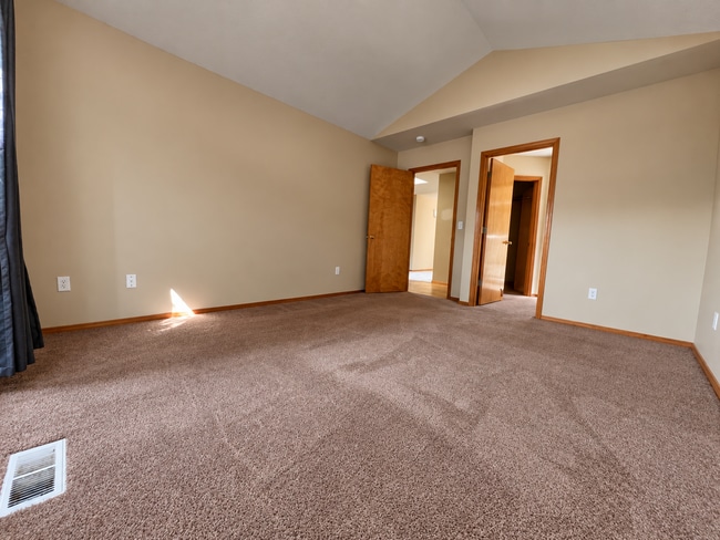Building Photo - 17027 SW Lynnly Way