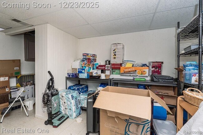 Building Photo - 1574 Devonshire Dr