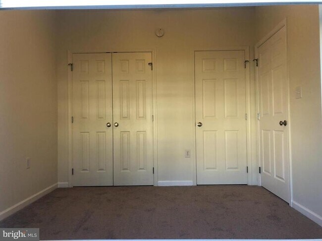 Building Photo - 17432 Slipper Shell Way