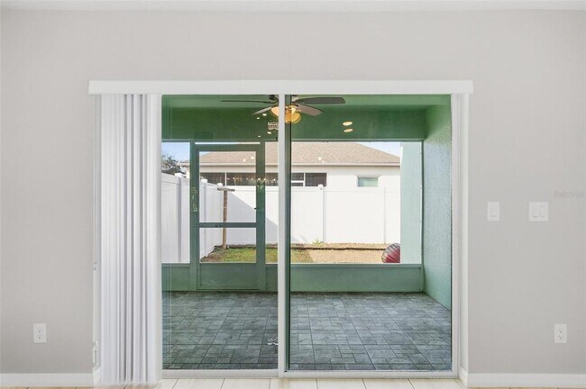 Building Photo - 2 Lynton Pl