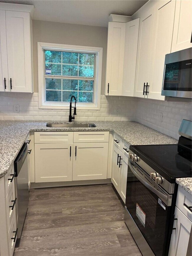 Building Photo - 40 Wynfield Dr
