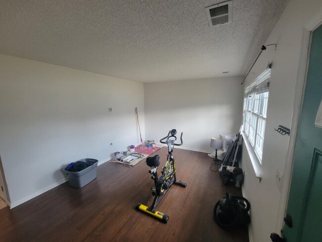 Primary Photo - 10 Adriana Ct