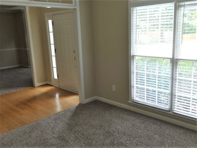 Building Photo - 1501 Jade Cove Dr