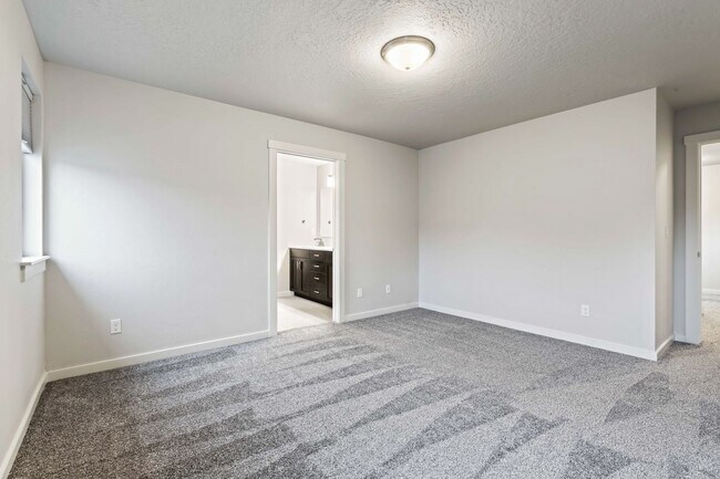 Building Photo - LOCATION!! Pristine Newer 4BR/2.5BA Home in Meridian’s Verado Subdivision