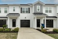 Building Photo - 4327 Doral Dr