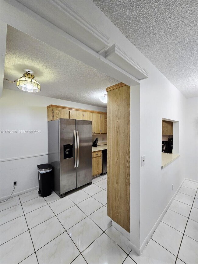 Building Photo - 1102 Green Pine Blvd