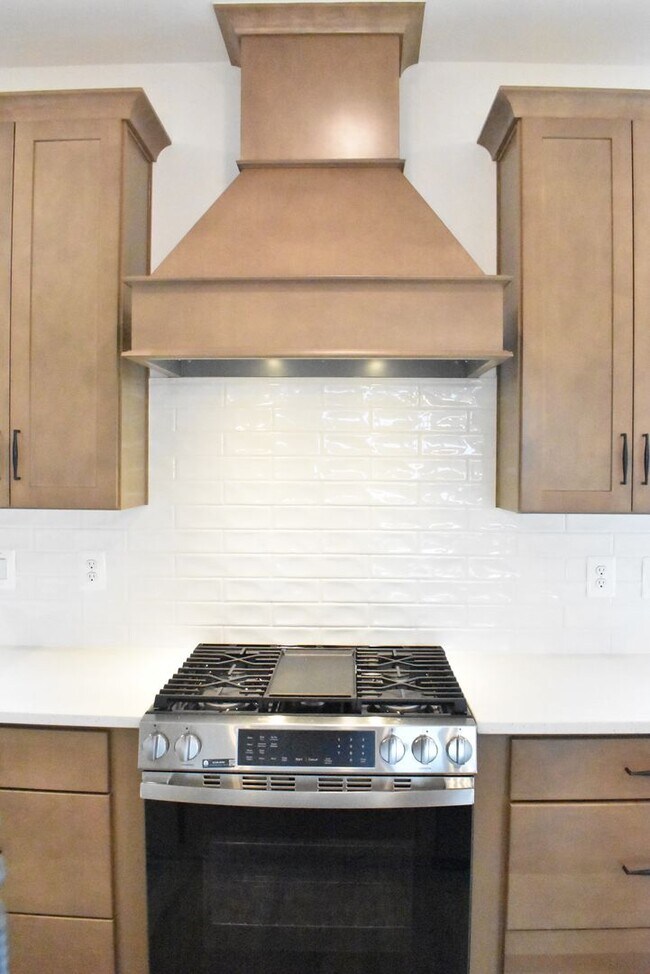 Building Photo - 9604 Blue Ash Aly