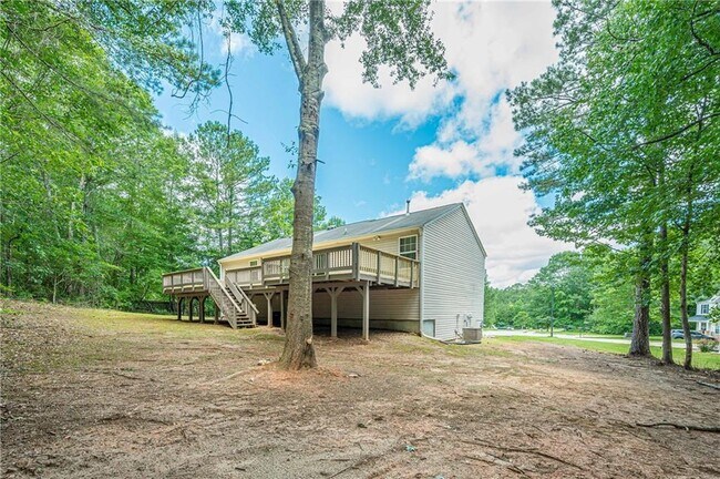 Building Photo - 437 Waterbury Way