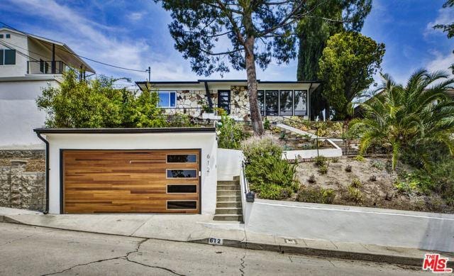 Building Photo - 612 Luton Dr