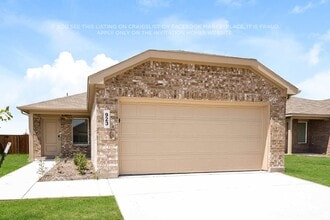 Building Photo - 923 Carrick Dr