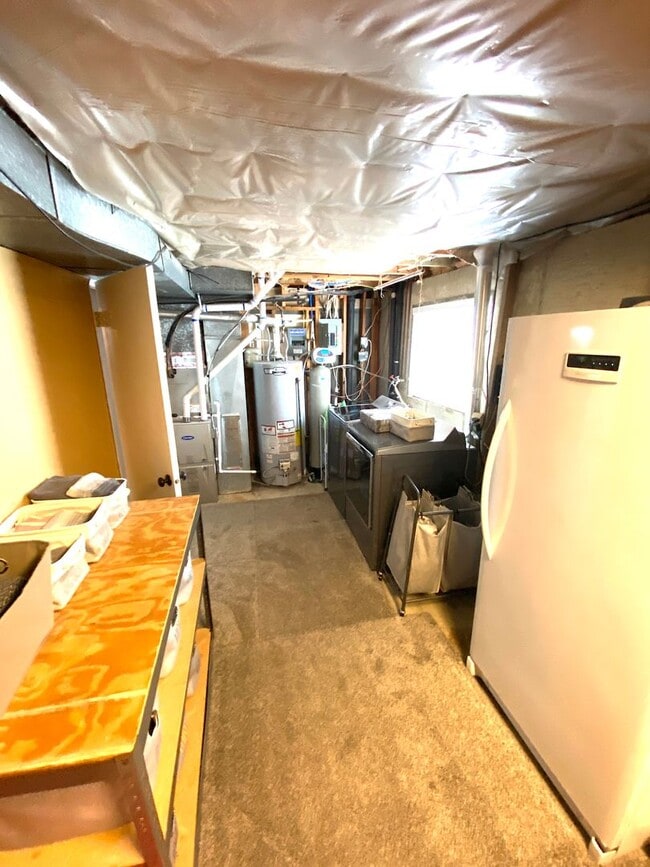 Building Photo - Beautiful Upgraded house in Santaquin