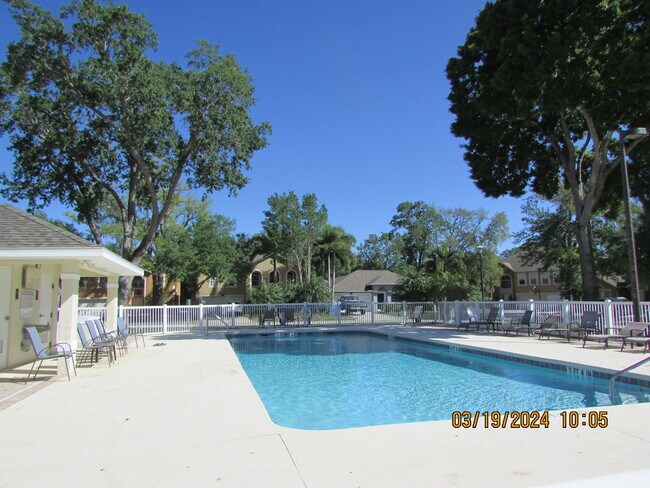 Building Photo - 2089 Maeve Cir