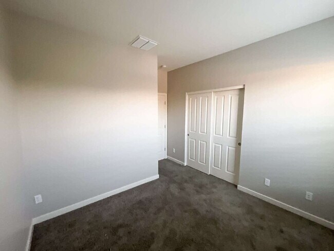Building Photo - 1844 S Racine Ln