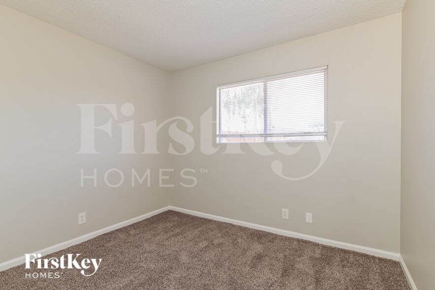 Building Photo - 208 Valley Forge Ave