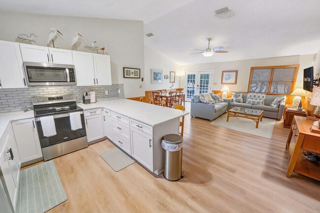 Building Photo - 4240 Johnston Ln