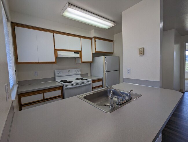 Building Photo - Nice 1bdrm/1bath Apartment Off Bailey Hill...