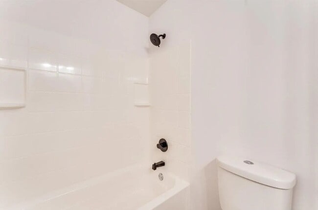 Building Photo - 2920 W Hadden St