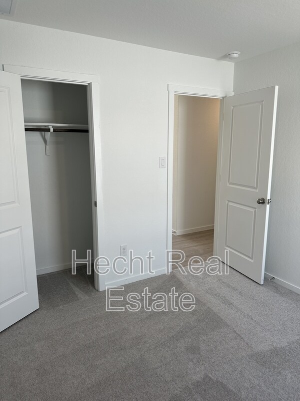 Building Photo - 1531 Tiptop Mdw