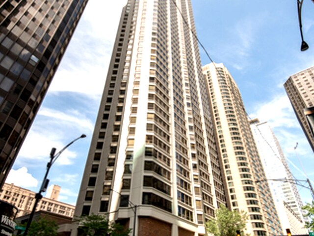 Primary Photo - 400 E Ohio St