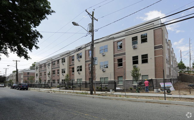 Building Photo - Cherry Park Apartments