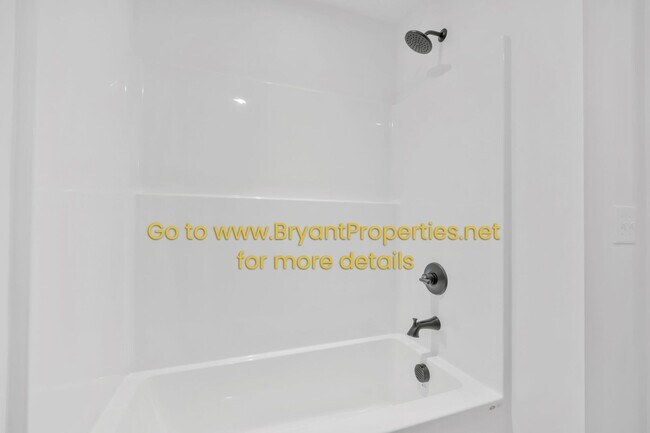 Building Photo - Gallatin - New 4-Bedrooms, 2.5 Baths