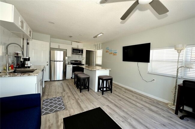 Building Photo - 13711 Gulf Blvd