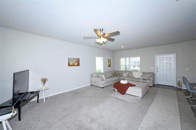 Building Photo - 206 Bent Creek Dr