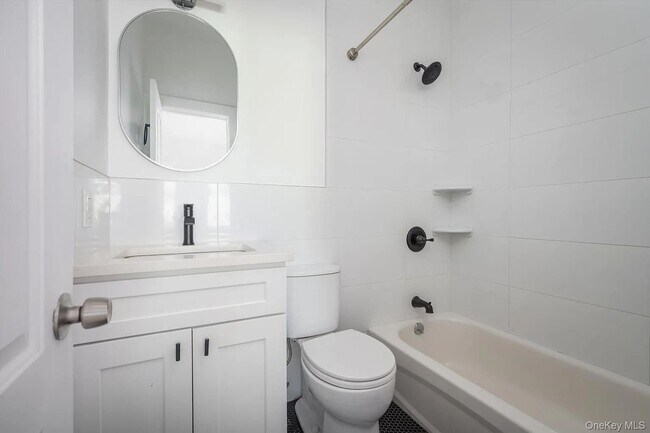 Building Photo - 270 Garden St