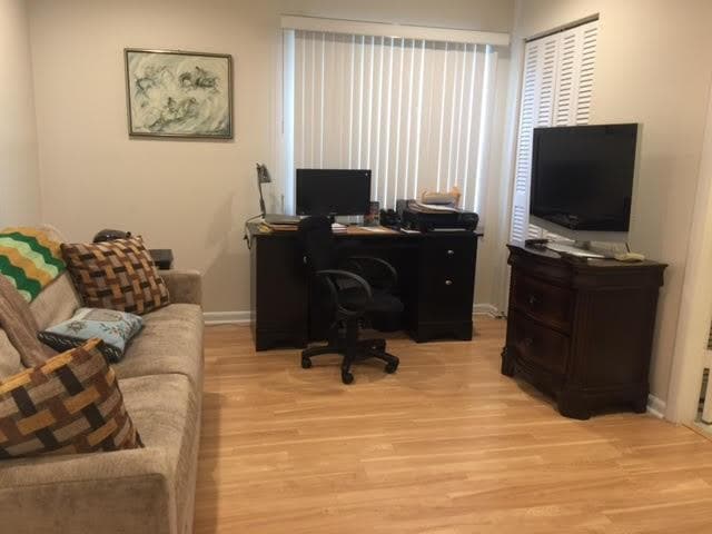 Building Photo - 13886 Vía Flora