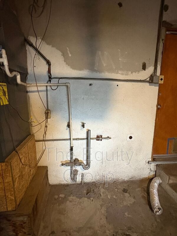 Building Photo - 1044 S Linda Vista St