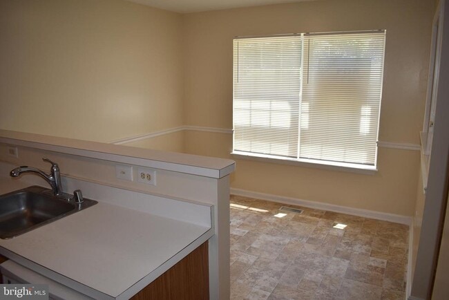 Building Photo - 1302 Arabis Ct