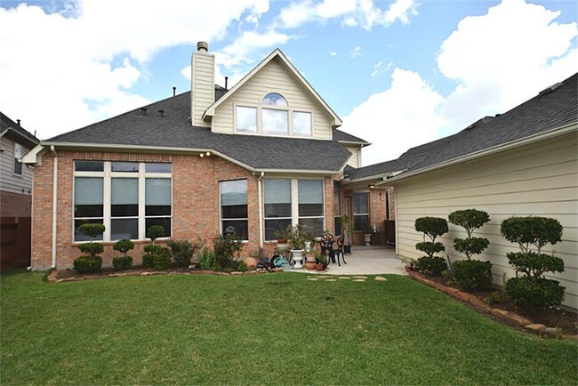 Building Photo - 12103 Ensenada Canyon Ln